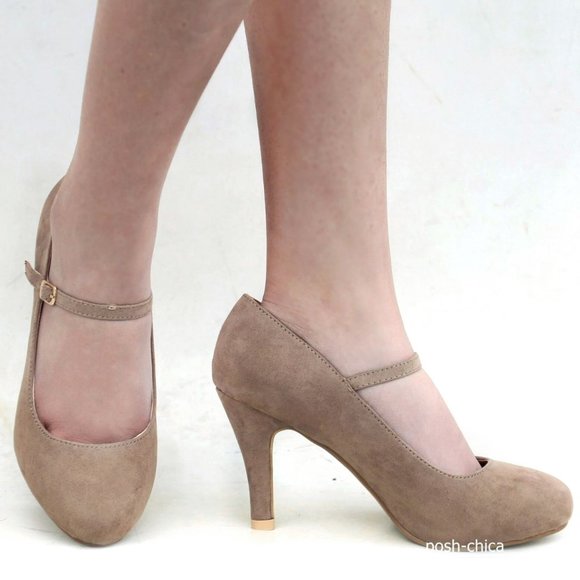 New Taupe Mary Jane Ankle Strap Pumps Heels - Picture 2 of 2